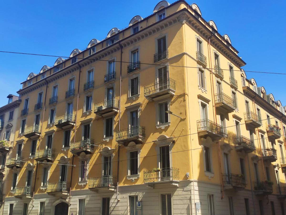 Appartamento Su Cortile Magico Turín Exterior foto