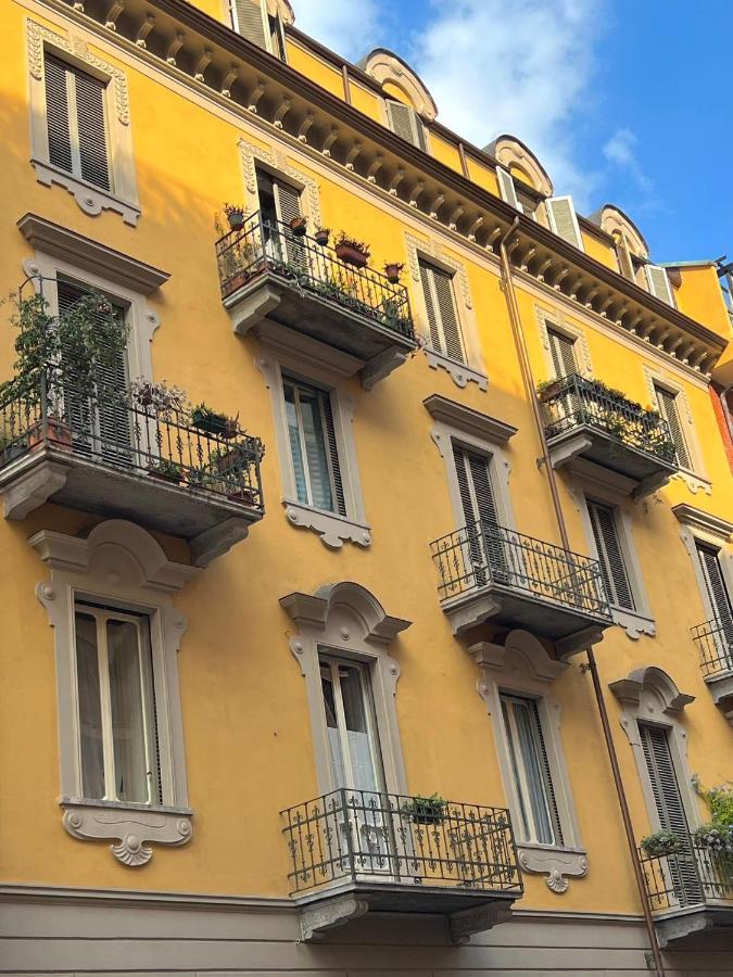 Appartamento Su Cortile Magico Turín Exterior foto
